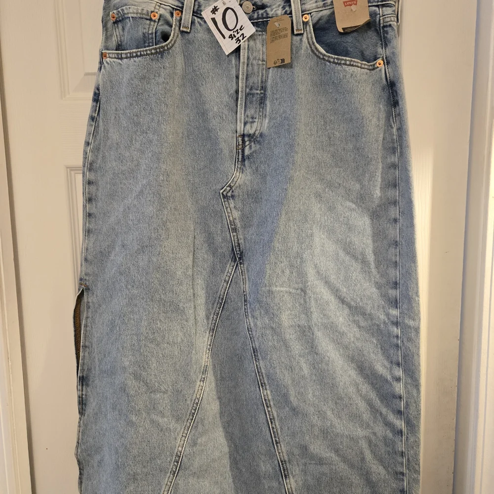 Levi's Light Blue Denim Skirt - Picture 7 of 7